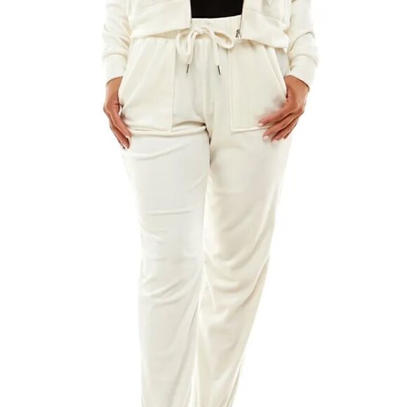 CRAVE FAME
Juniors' Utility-Pocket Velour Jogger Pants size M Ivory - Picture 4 of 4